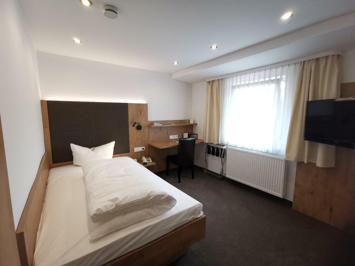 Gaestehaus Dorflinde Grasellenbach Dış mekan fotoğraf