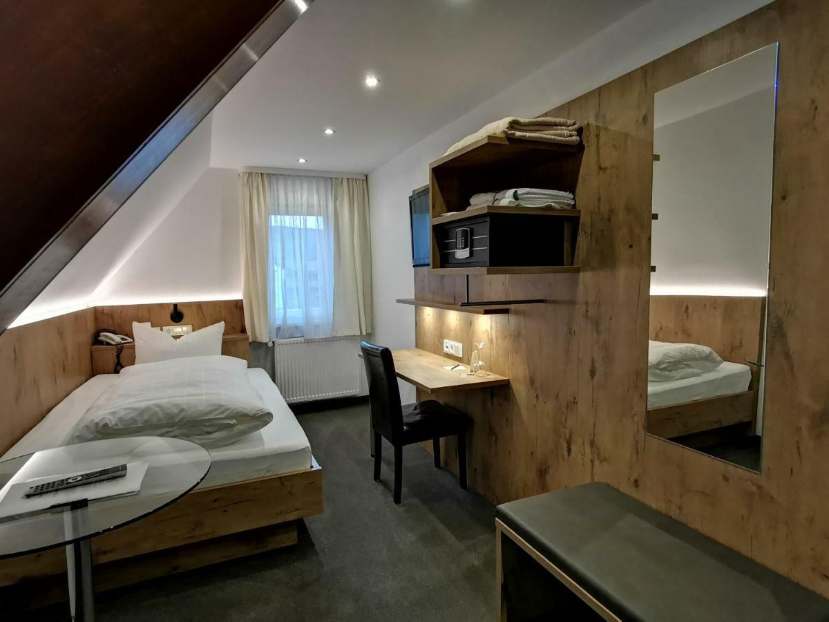Gaestehaus Dorflinde Grasellenbach Dış mekan fotoğraf
