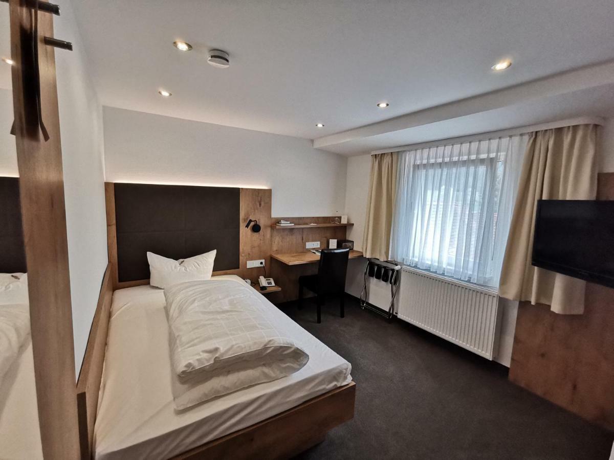 Gaestehaus Dorflinde Grasellenbach Dış mekan fotoğraf